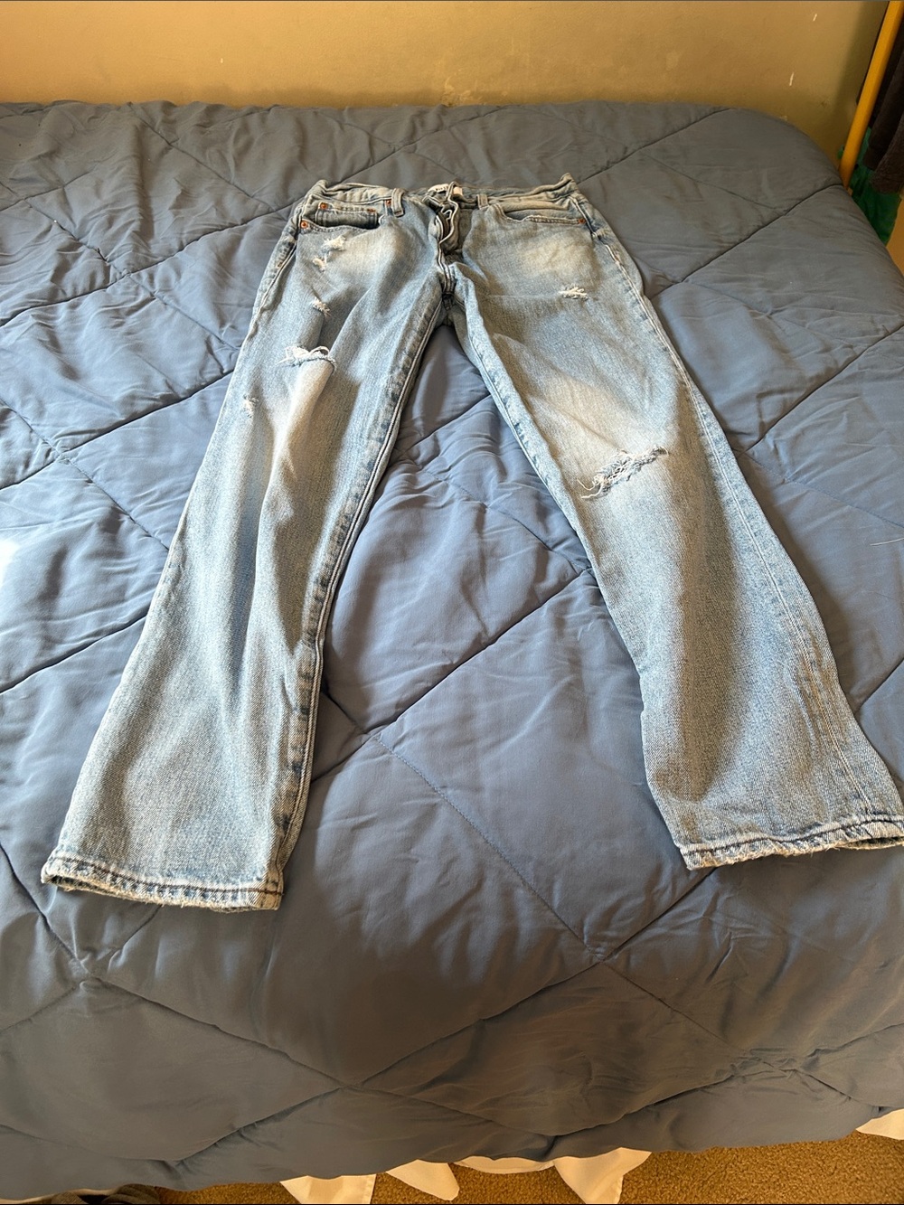 pistola Light Blue Distressed Straight Jeans